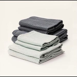 4 piece waffle towel set on mint
